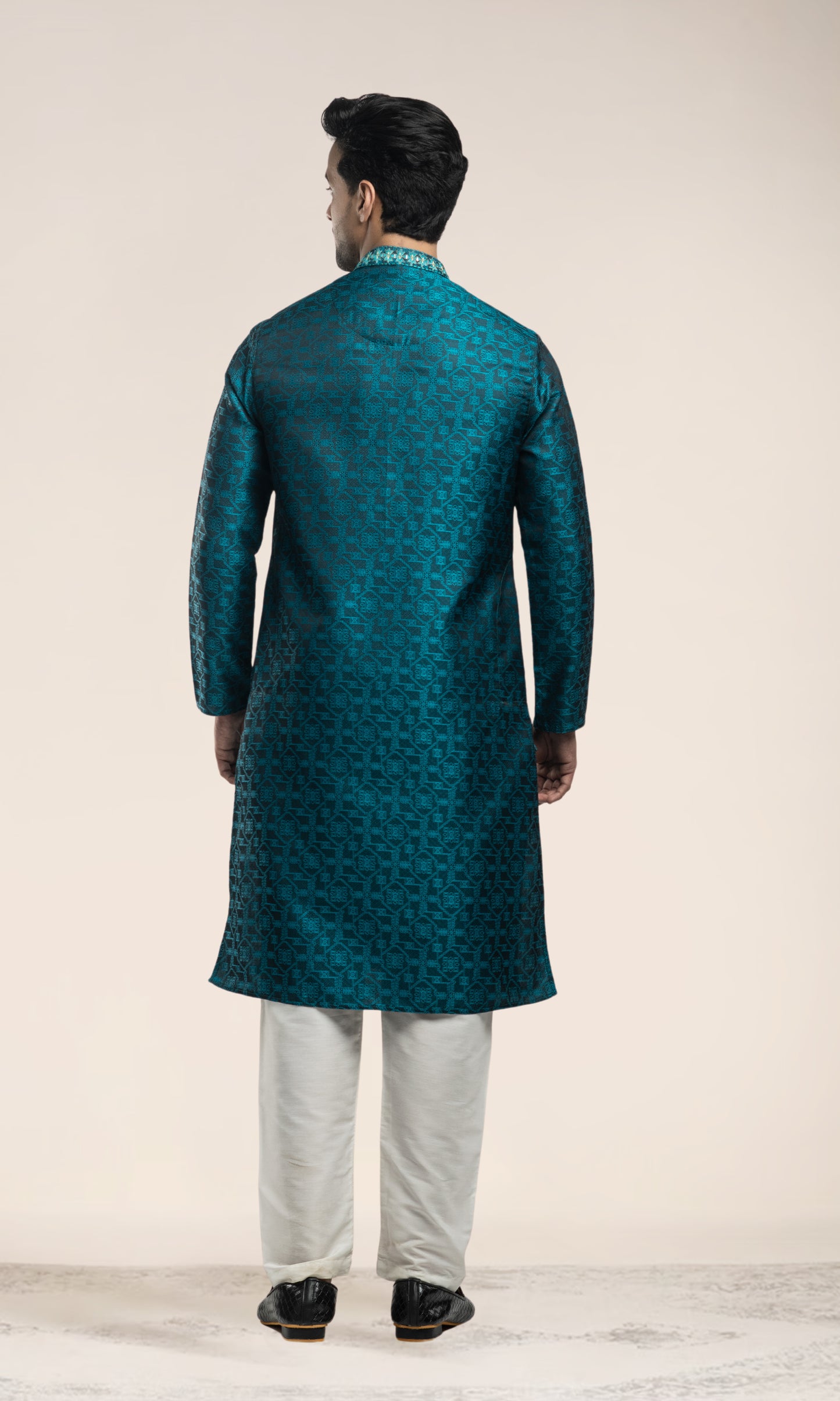 FOREST BLUE MEDALLION WEIVED KURTA WITH MIRRIORED THREADWORK EMBRIODERY