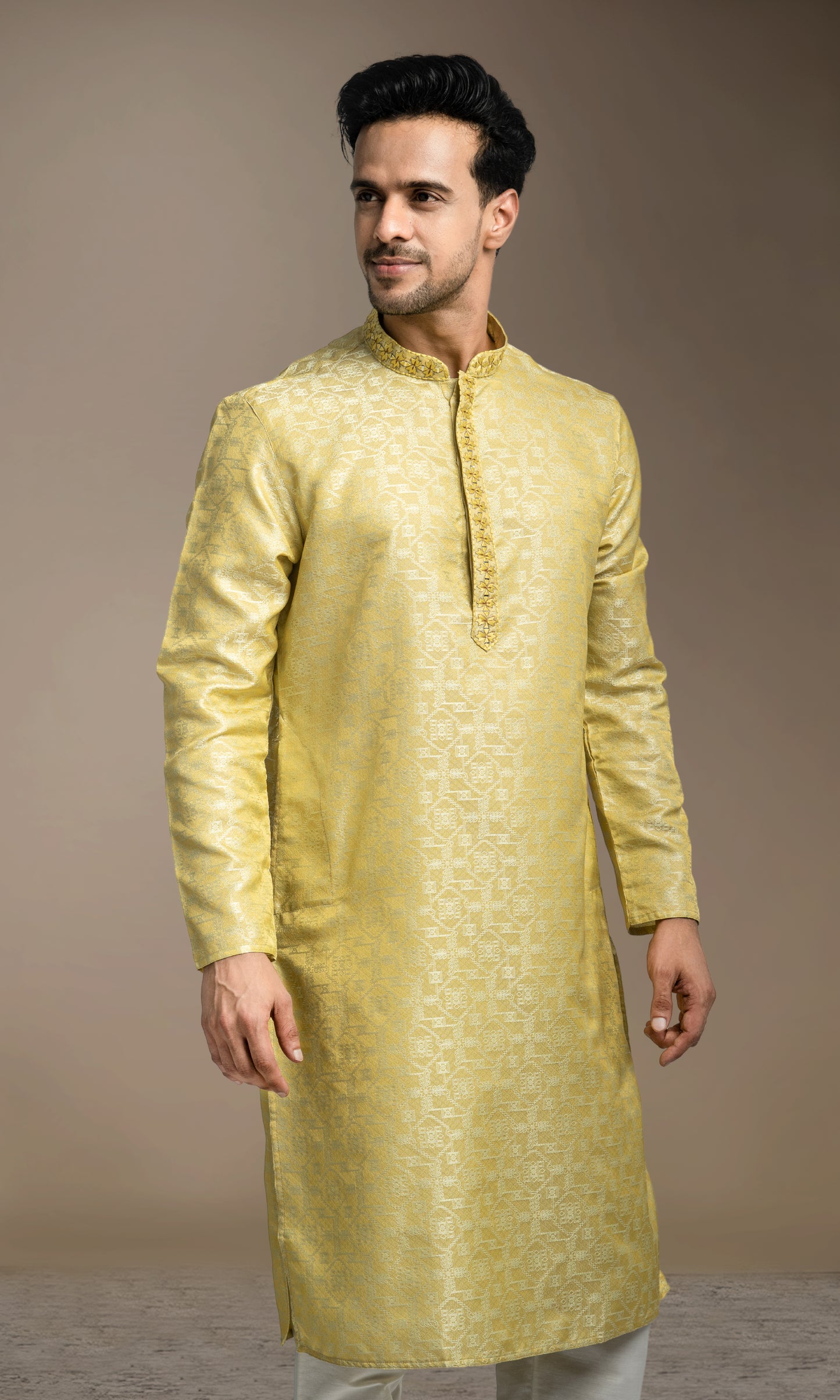 SULPHUR SPRING GREEN MEDALLION WEIVED KURTA WITH MIRRIORED THREADWORK EMBRIODERY