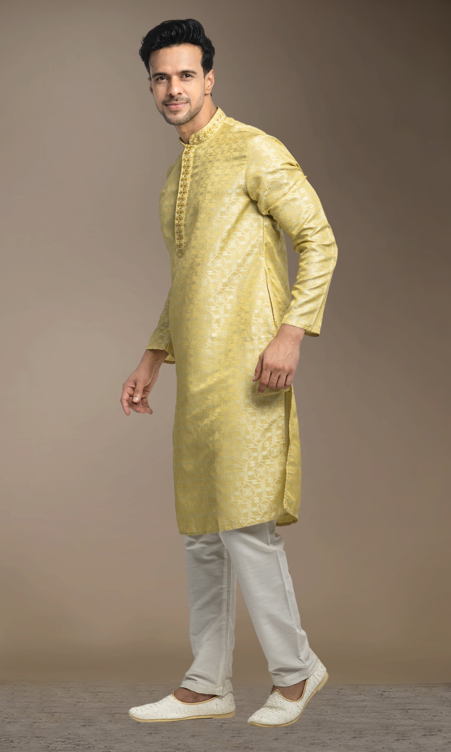 SULPHUR SPRING GREEN MEDALLION WEIVED KURTA WITH MIRRIORED THREADWORK EMBRIODERY