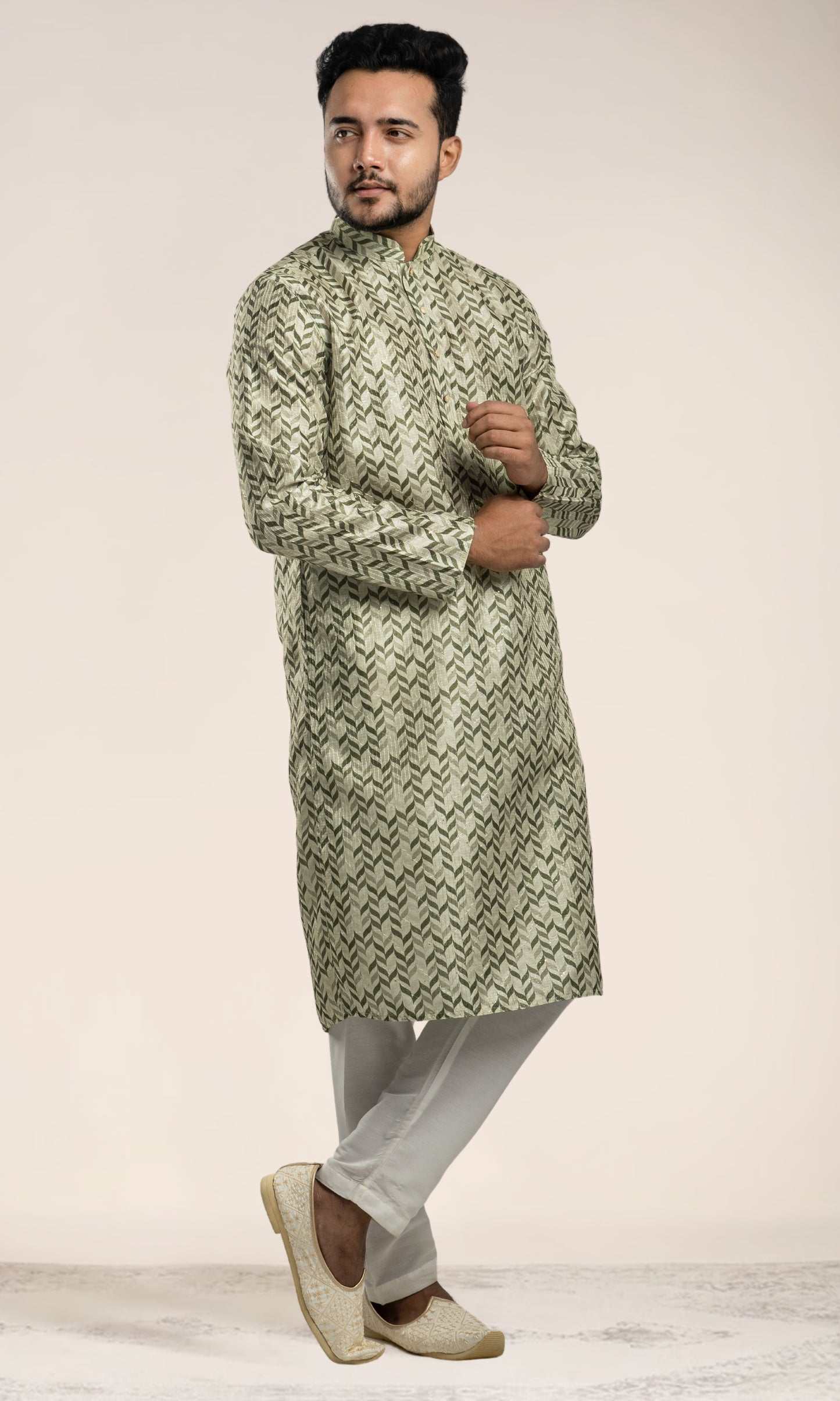 DUAL GRASS GREEN BOTANICAL LEAF PRINT KURTA WITH SEQIUNED THREADWORK