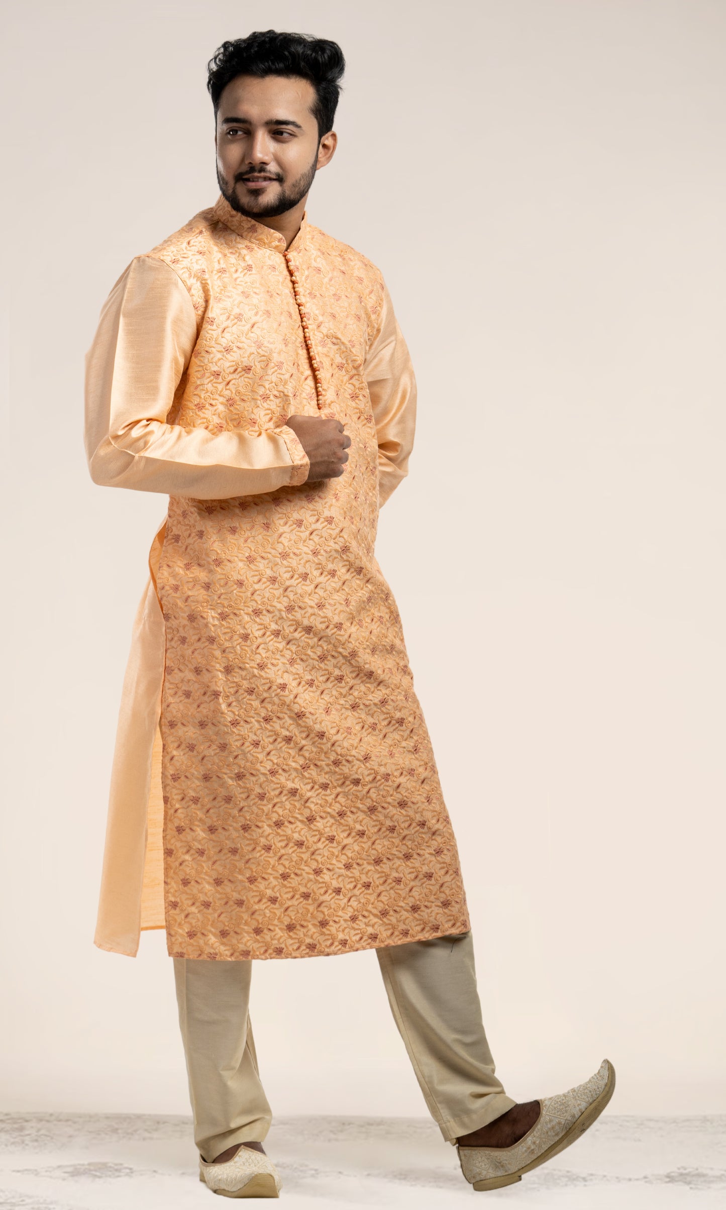CREAMY PEACH EMBROIDERED SILK KURTA WITH POTLI BUTTONS