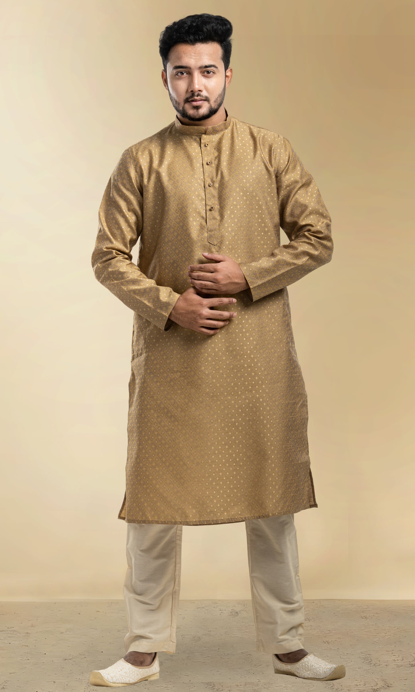 GOLD WEAVED GEOMETRIC PATTERN  KURTA