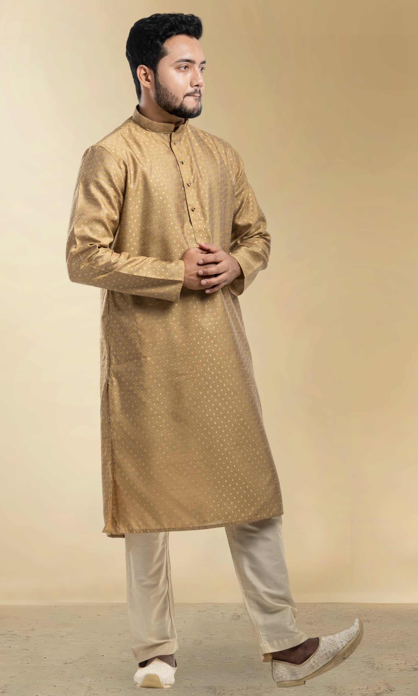 GOLD WEAVED GEOMETRIC PATTERN  KURTA