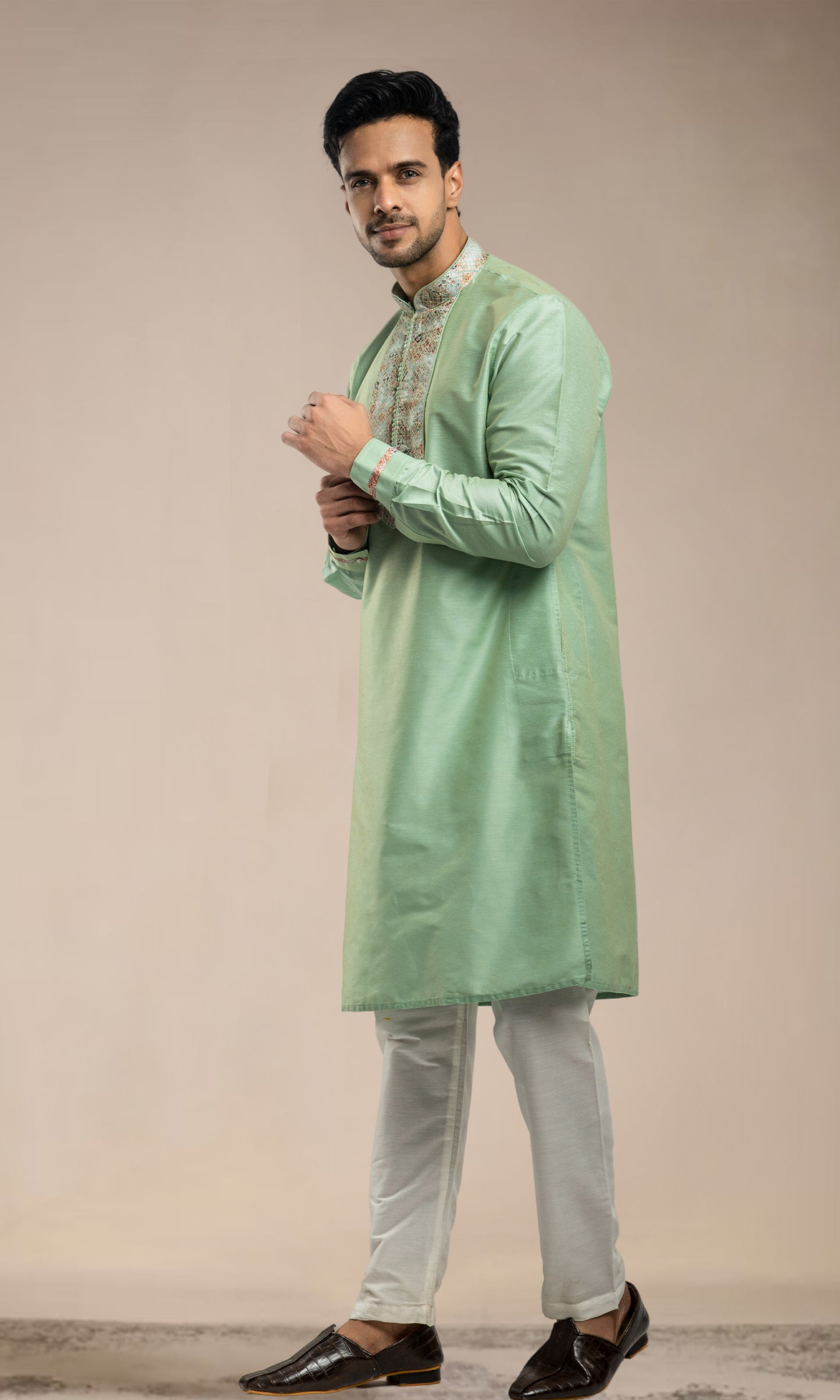 PISTA THREADWORK KURTA WITH POTLI BUTTONS & PRINTED CUFF SLEEVES