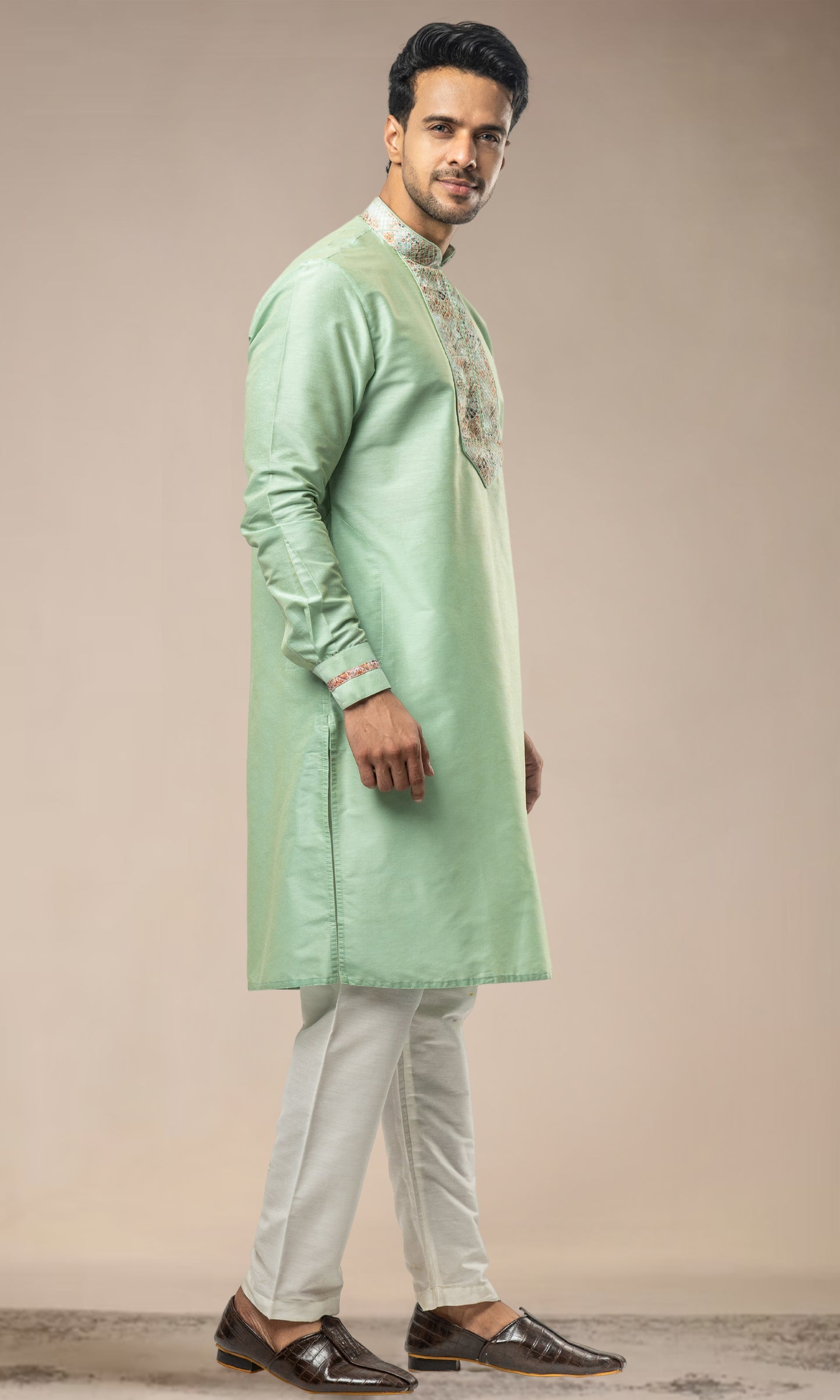 PISTA THREADWORK KURTA WITH POTLI BUTTONS & PRINTED CUFF SLEEVES