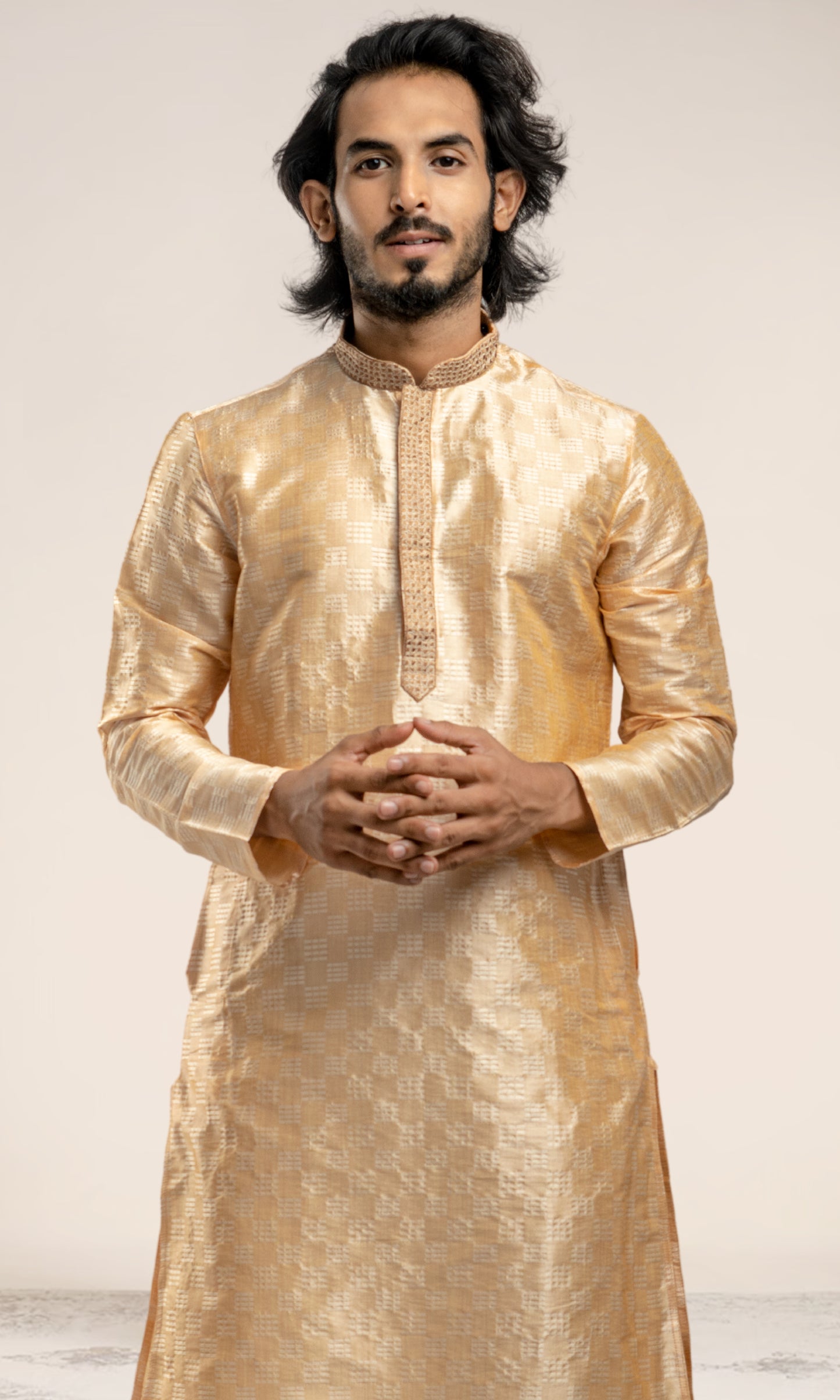 SELF BUTTA MOTIFS WITH EMBROIDERY DETAIL ELGENT KURTA