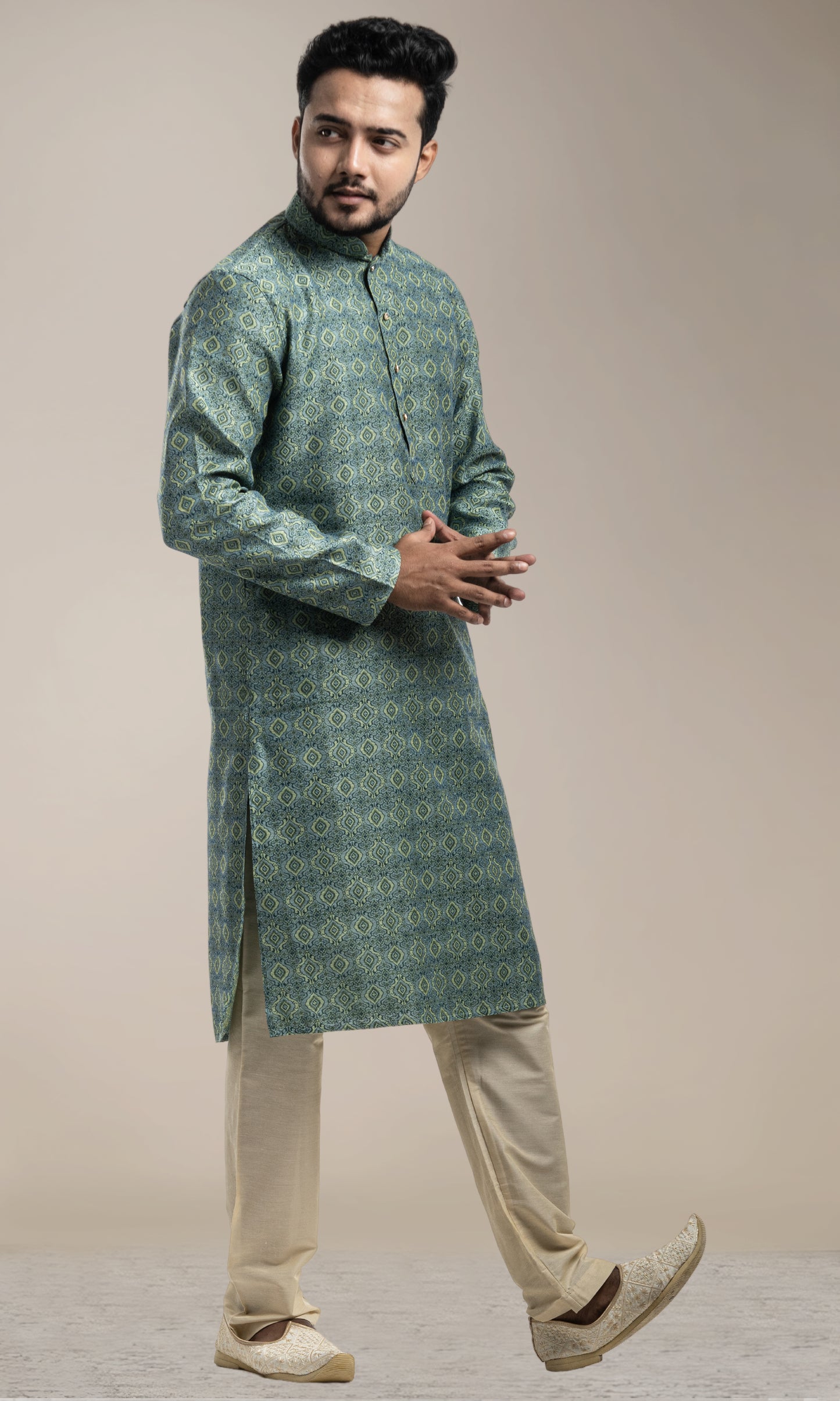 CARIBBEAN TURQUOISE MADALLION WEAVED KURTA